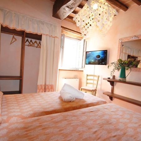 Agriturismo I Frati Paciano Bagian luar foto