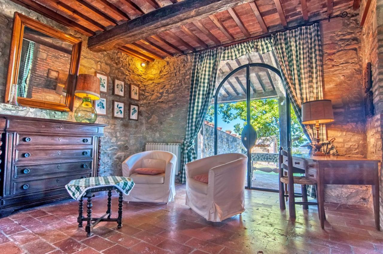 Agriturismo I Frati Paciano Bagian luar foto