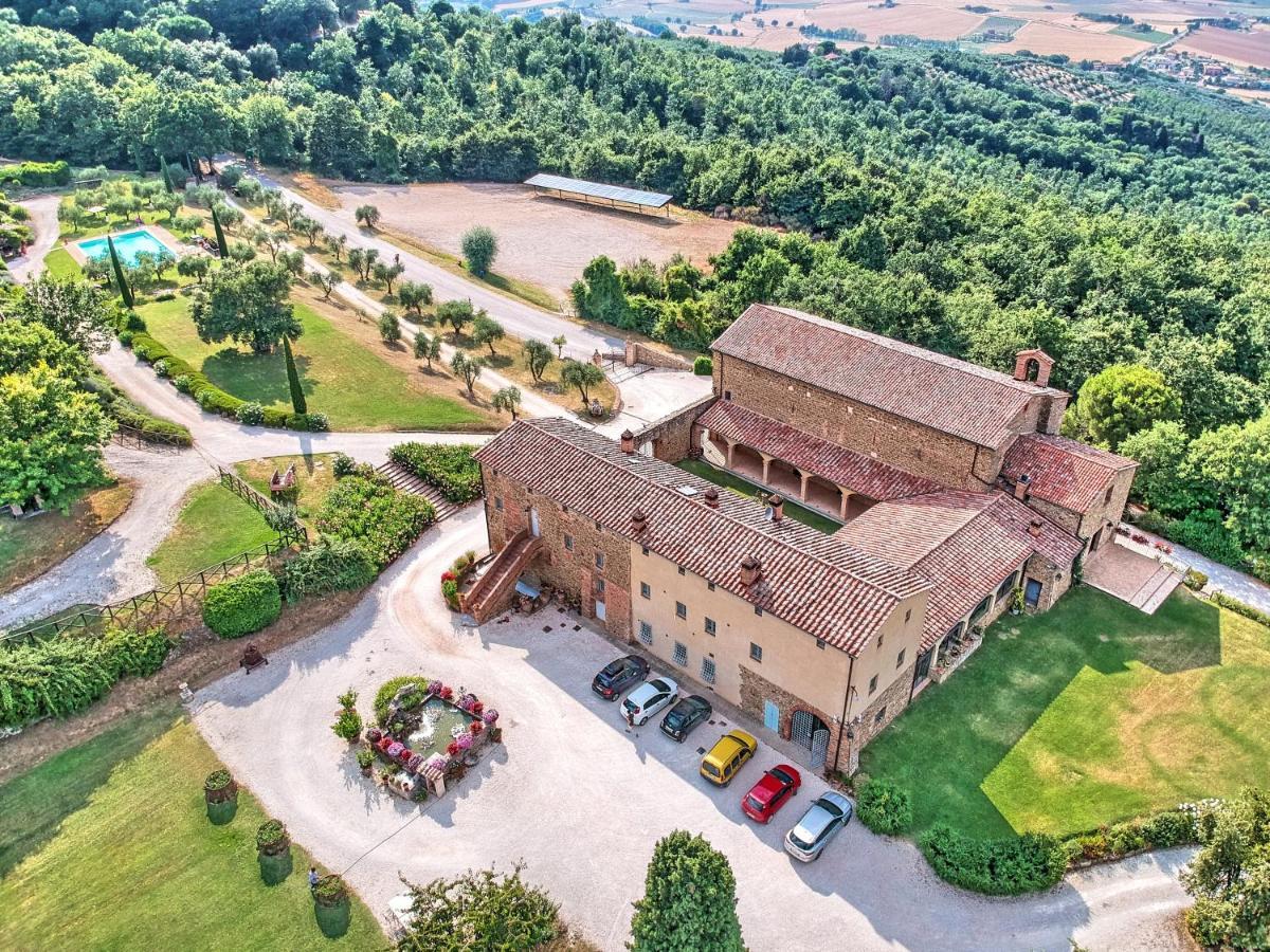 Agriturismo I Frati Paciano Bagian luar foto