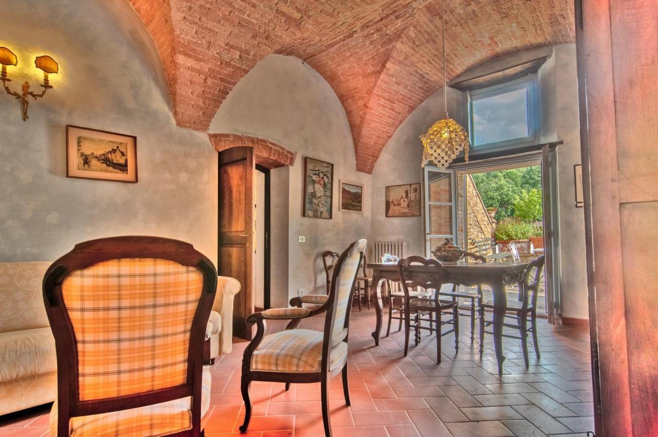 Agriturismo I Frati Paciano Bagian luar foto