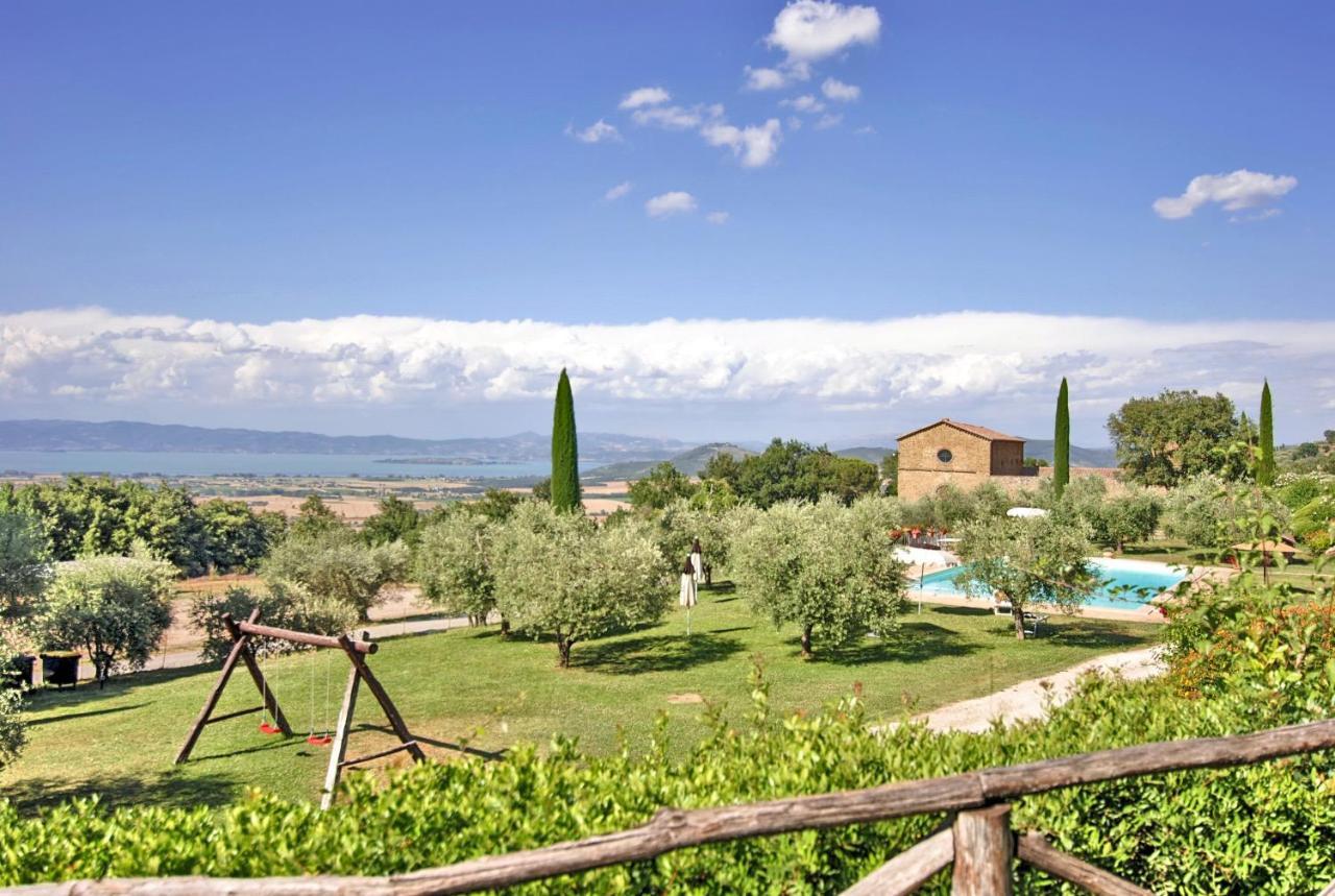 Agriturismo I Frati Paciano Bagian luar foto