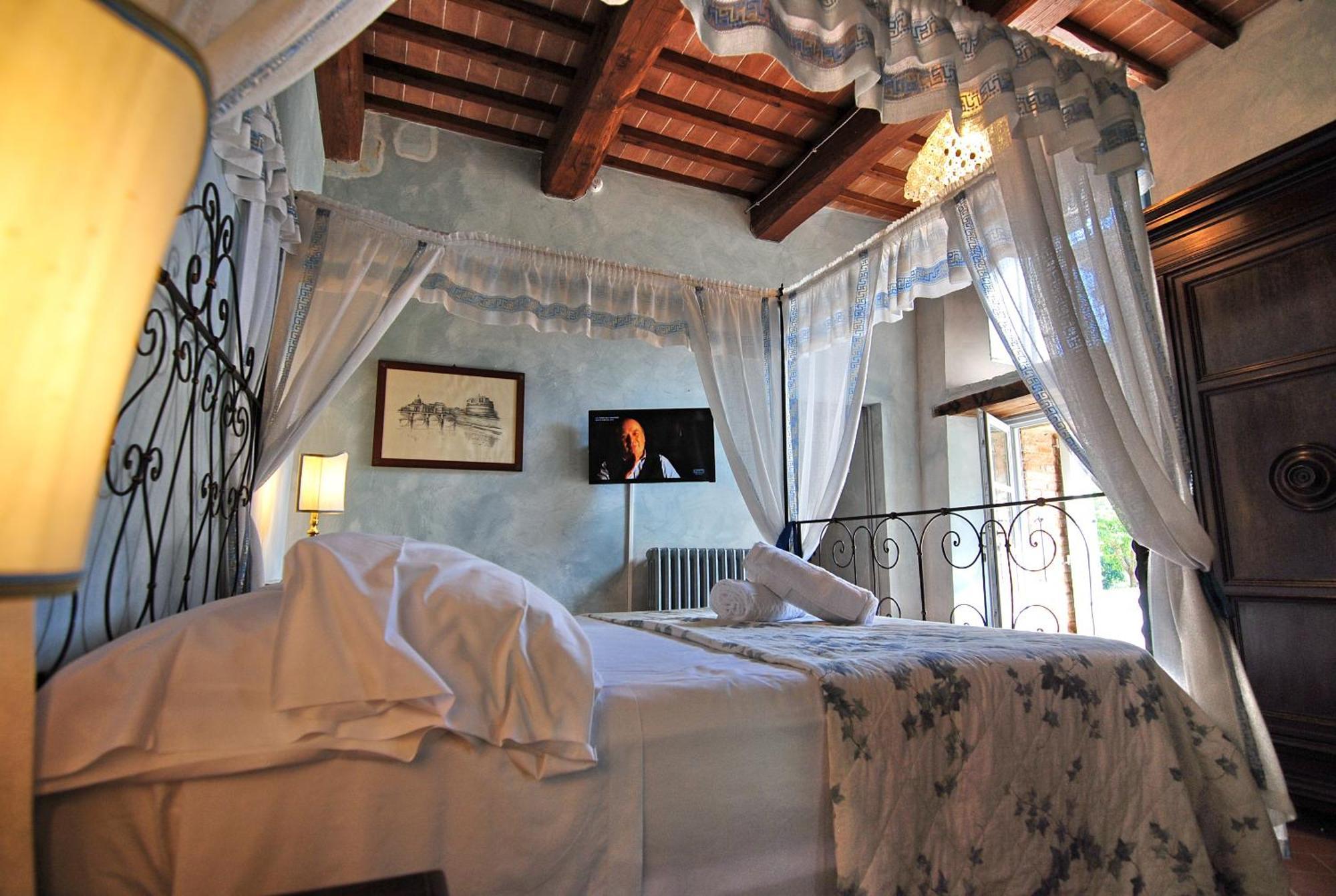 Agriturismo I Frati Paciano Bagian luar foto