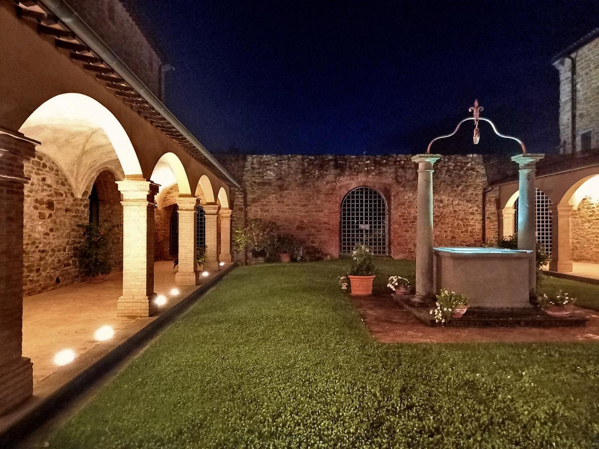 Agriturismo I Frati Paciano Bagian luar foto