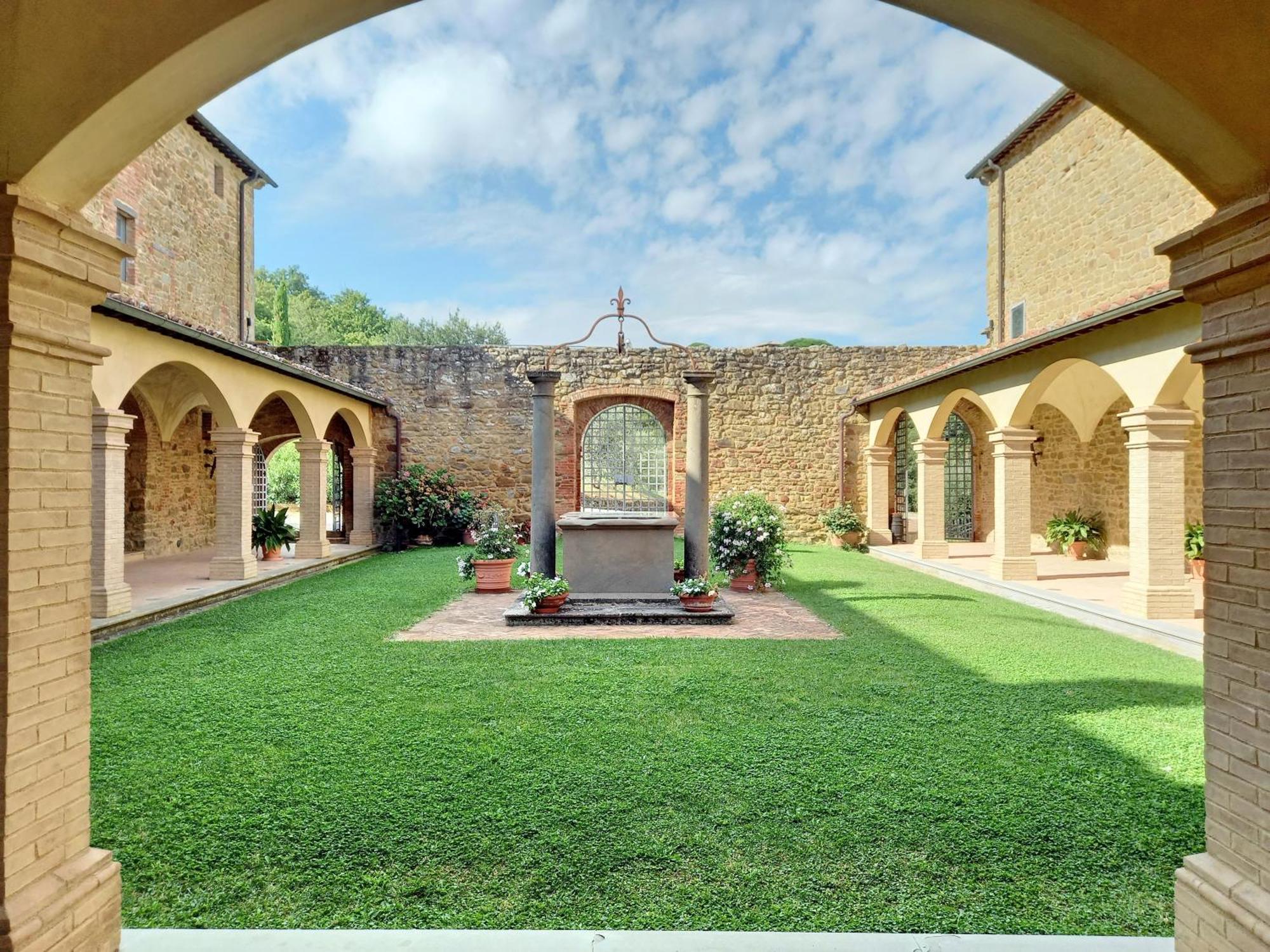 Agriturismo I Frati Paciano Bagian luar foto