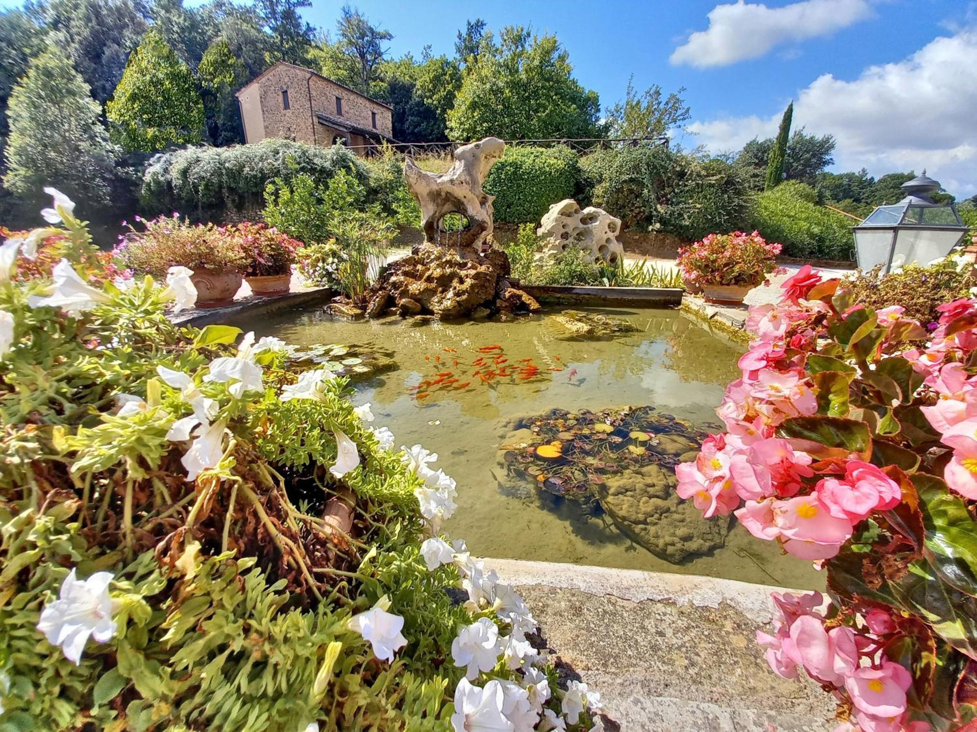 Agriturismo I Frati Paciano Bagian luar foto